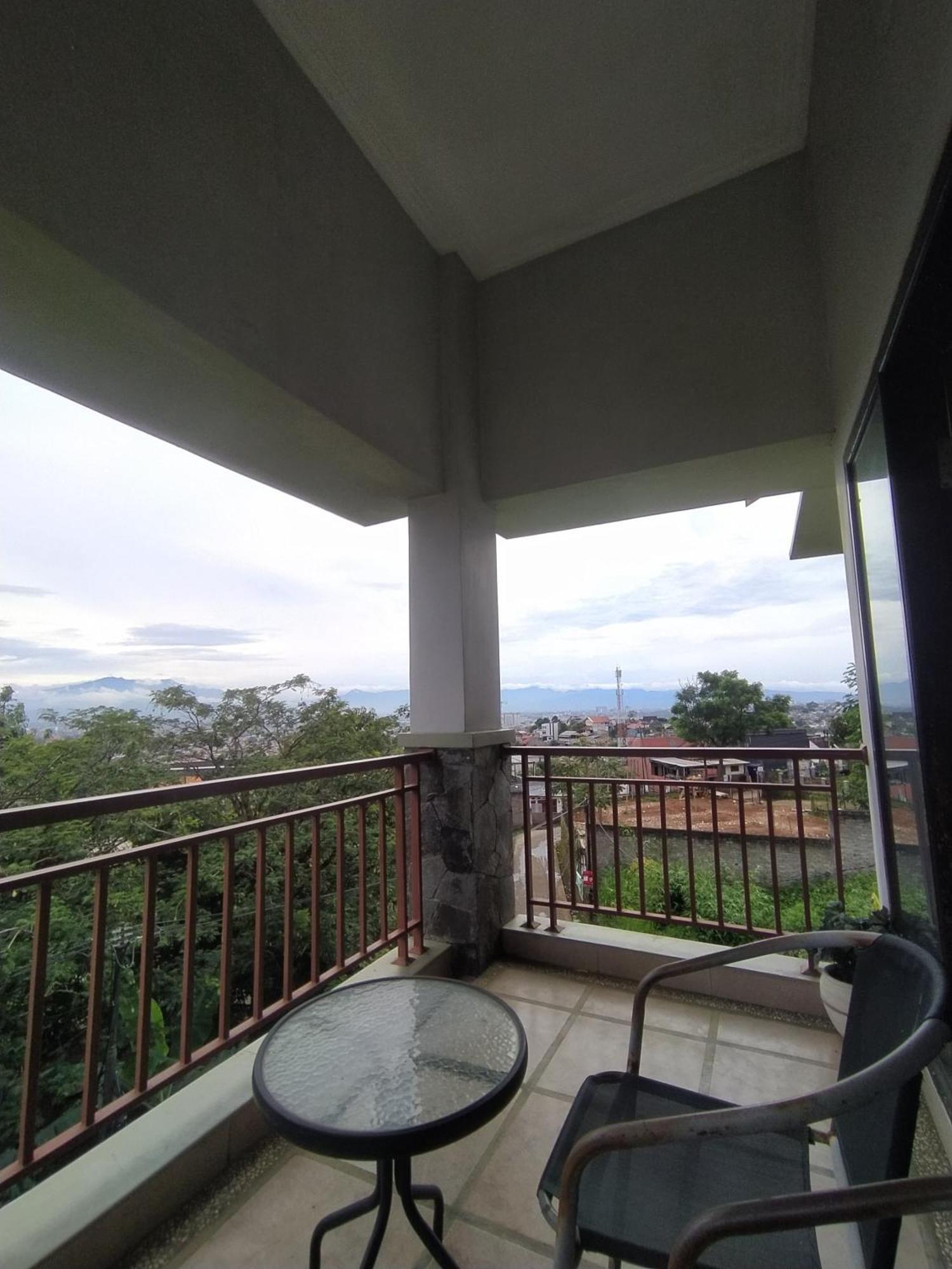 Villa Padasuka Raisa By Grorental Bandung Eksteriør bilde